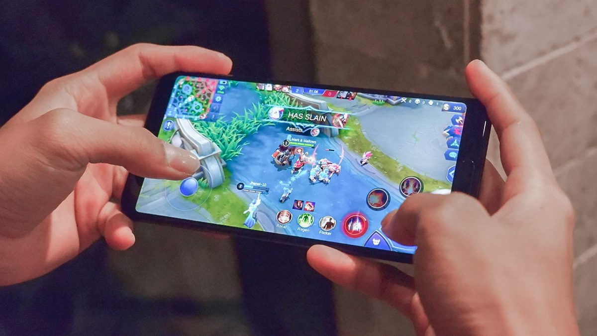 10 free-to-play mobile games for Android and iOS - GadgetMatch